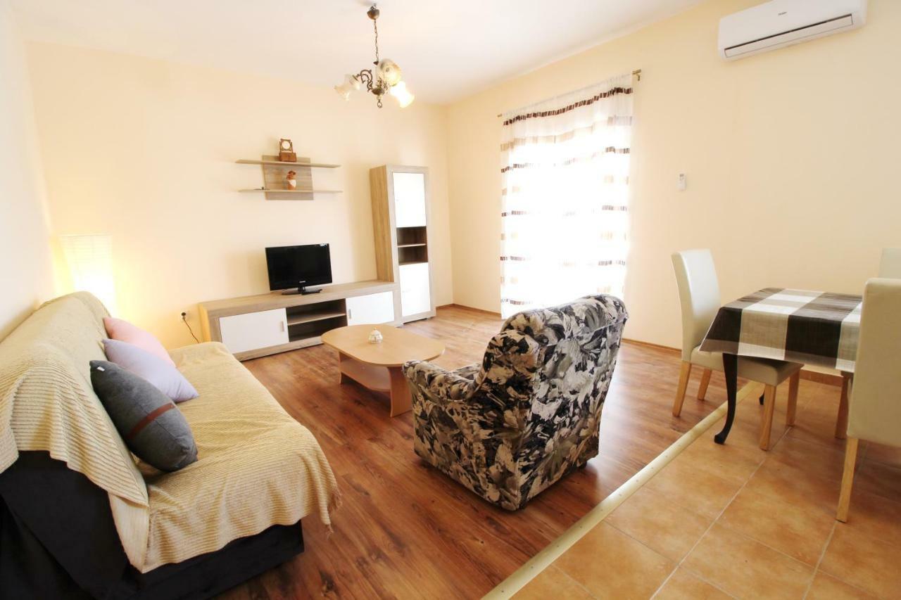 Apartment Sime Nin Extérieur photo